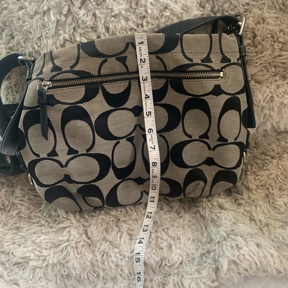 Authentic “COACH” Signature Hobo Shoulder Bag - Picture 10 of 16